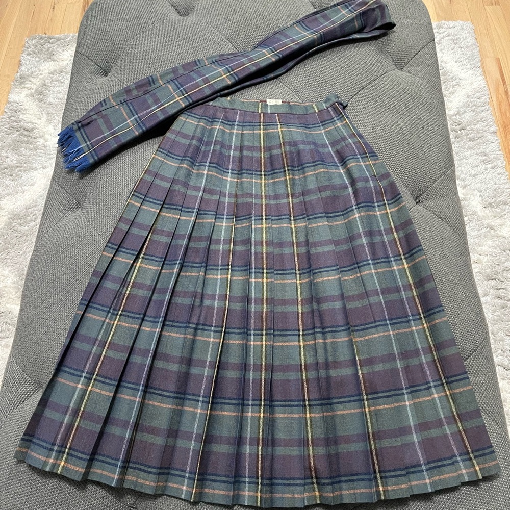 Sale Vintage French plaid A-Line Skirt with matching scarf